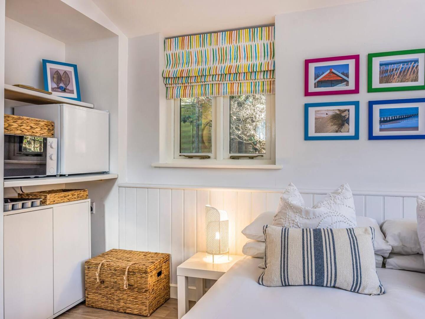 Apartment Pass The Keys Delightful In West Ashling