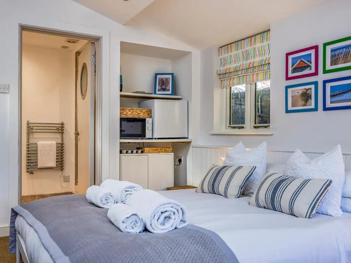Apartment Pass The Keys Delightful In West Ashling Chichester